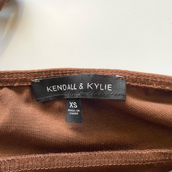 SOLD ON FB MARKET - Picture 2 of 4